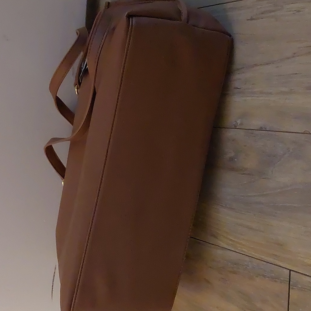 Brown Tommy Hilfiger Tote with coin pouch NWT - Picture 7 of 7